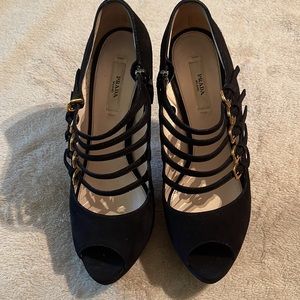 Prada Calzature Donna Camoscio Black Suede Nero Peep Toe Heels -Sz 37 1/2